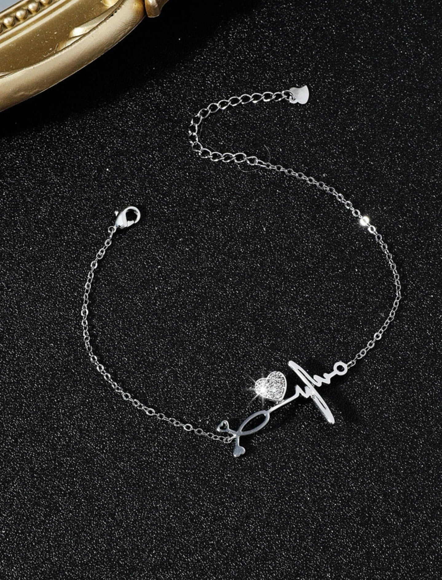 Cubic Heart with Stethoscope and Rhythm Bracelet